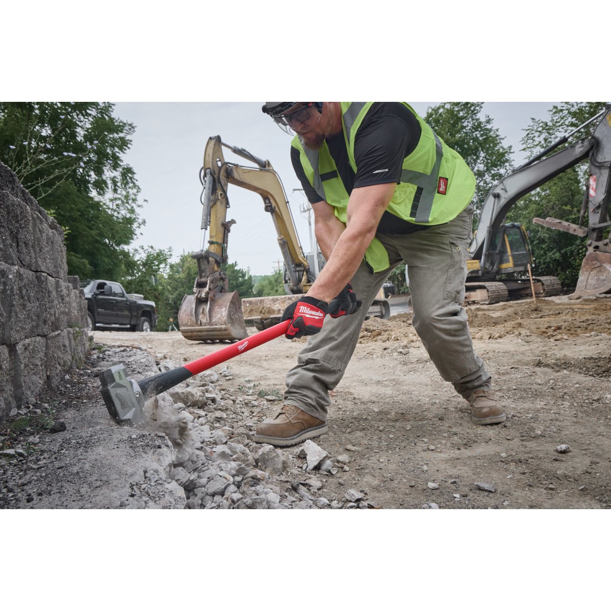 Milwaukee 48-22-9331 8lb Sledge Hammer with 36" Fiberglass Handle - in use