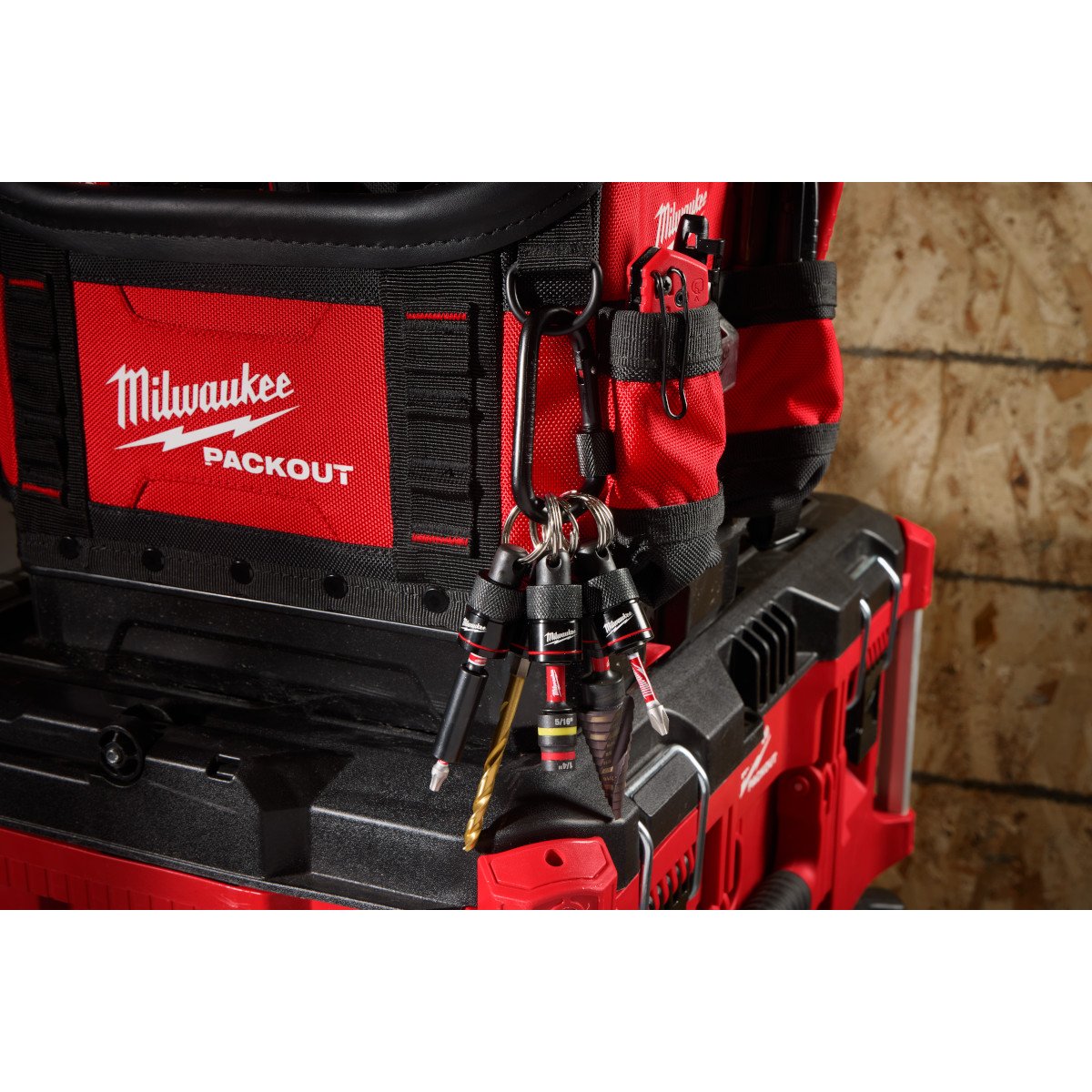 Milwaukee 48-32-4537 5PC Bit Holder with Carabiner - in use