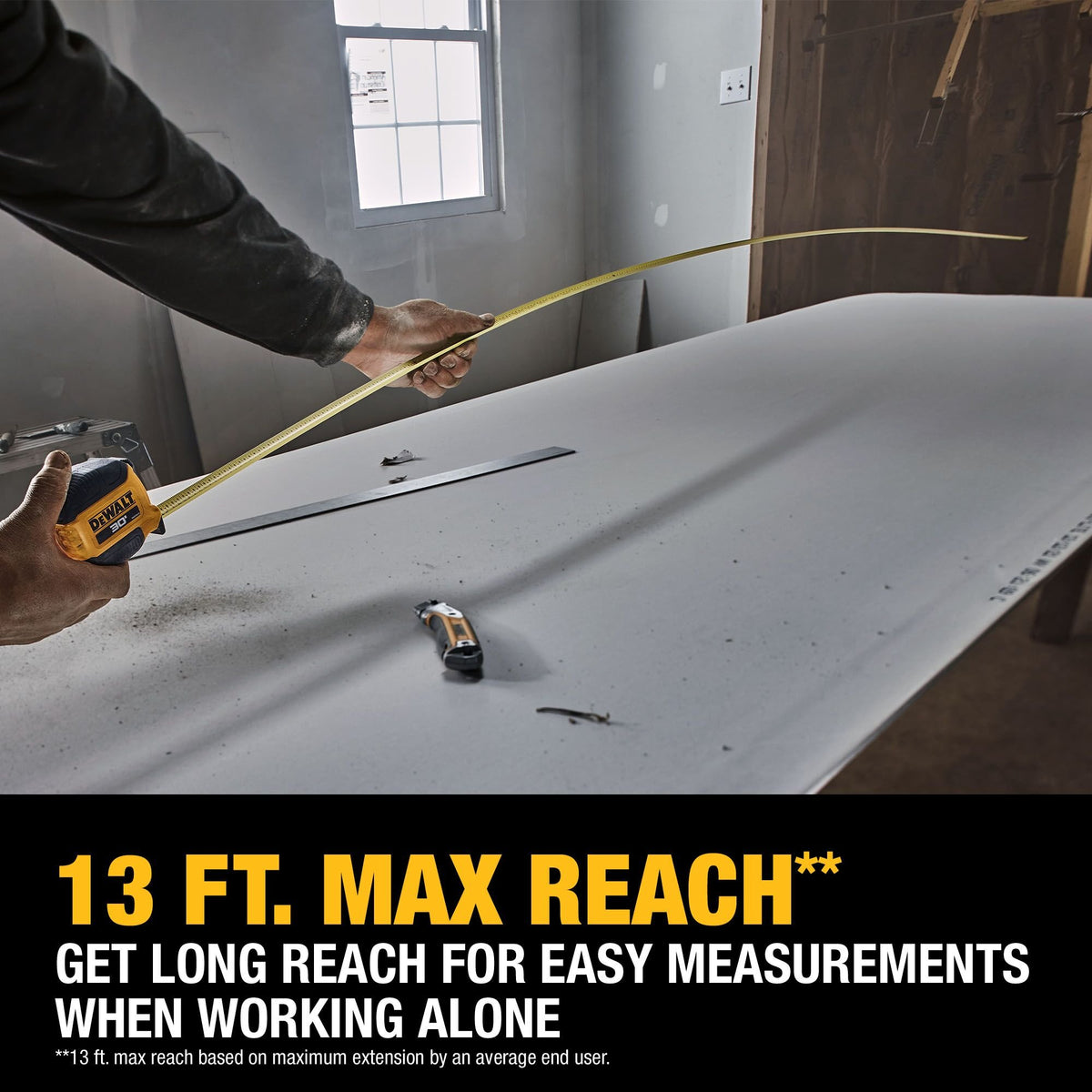 DEWALT DWHT38130S ATOMIC COMPACT SERIES 30 ft. Tape Measure - feature callout