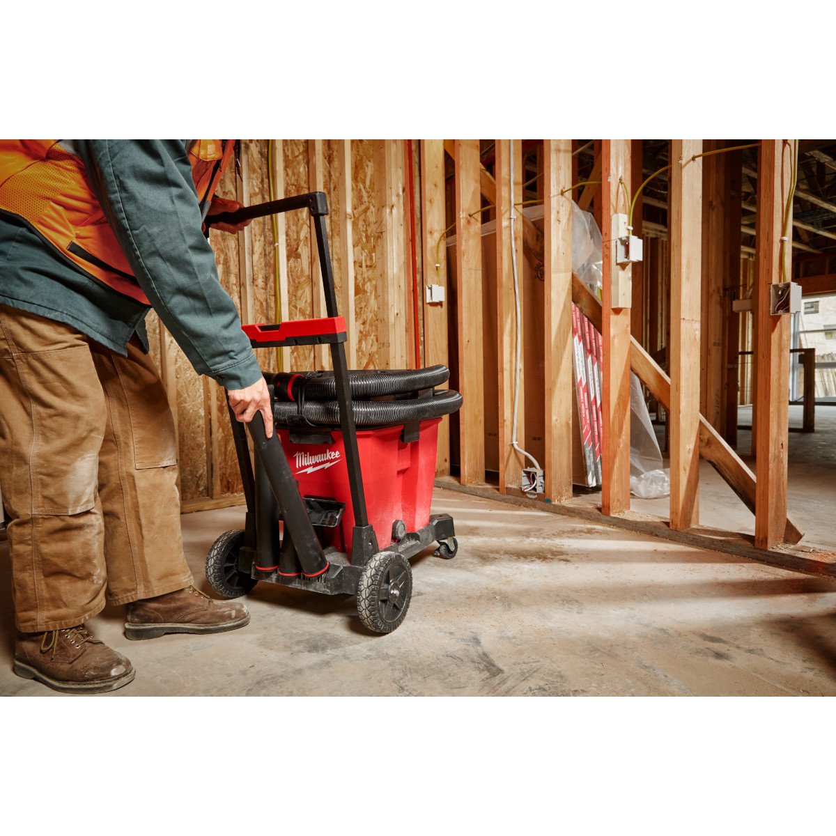 Milwaukee 0933-20 Premium Wet/Dry Vacuum Cart - in use