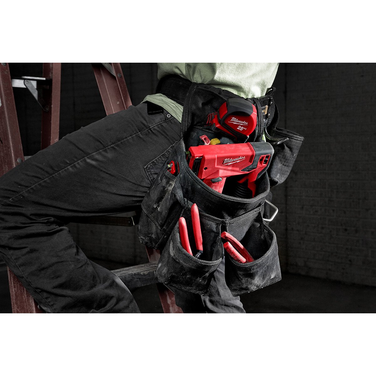 Milwaukee 2447-20 M12™ 3/8 in. Crown Stapler - in use