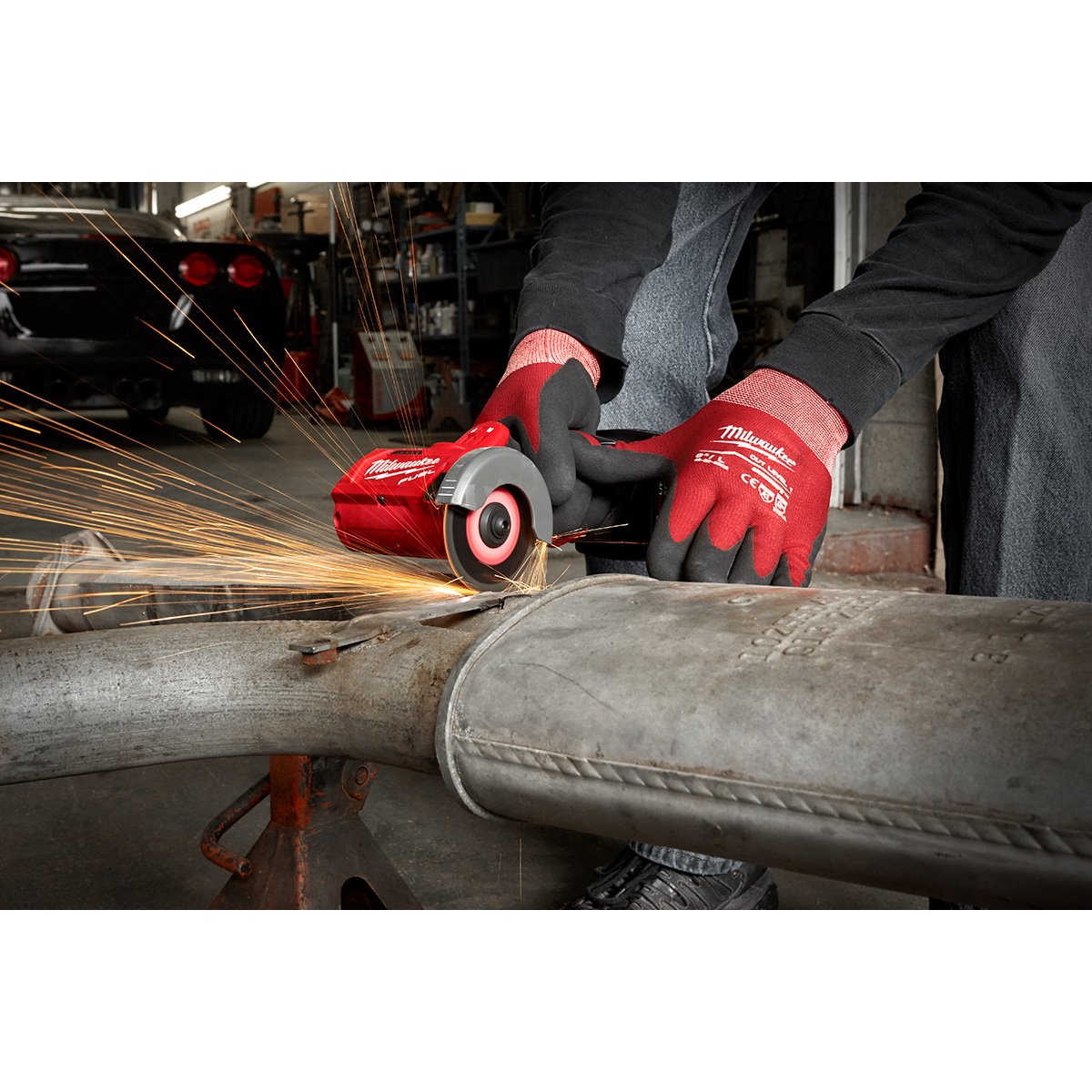 Milwaukee 2522-21XC M12 FUEL™ 3 in. Compact Cut Off Tool Kit - in use
