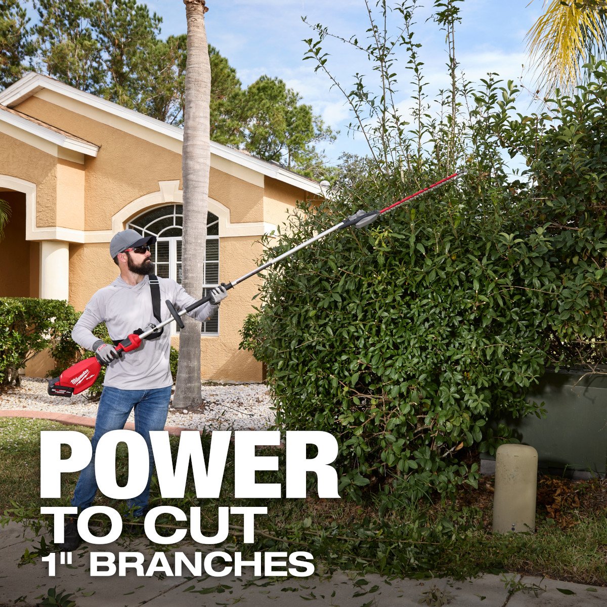 Milwaukee 3035-21 M18 FUEL™ Extended Pole Articulating Hedge Trimmer Kit - feature callout
