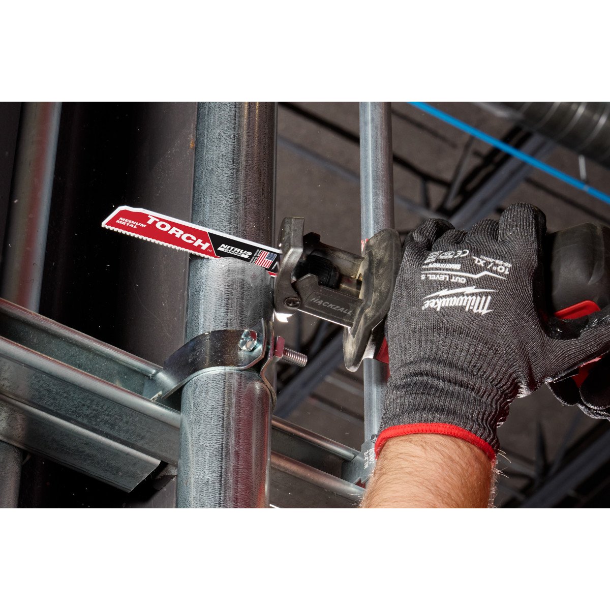 Milwaukee 48-00-6251 6" 10TPI The TORCH™ with NITRUS CARBIDE™ Teeth for Medium Metal 1PK - in use