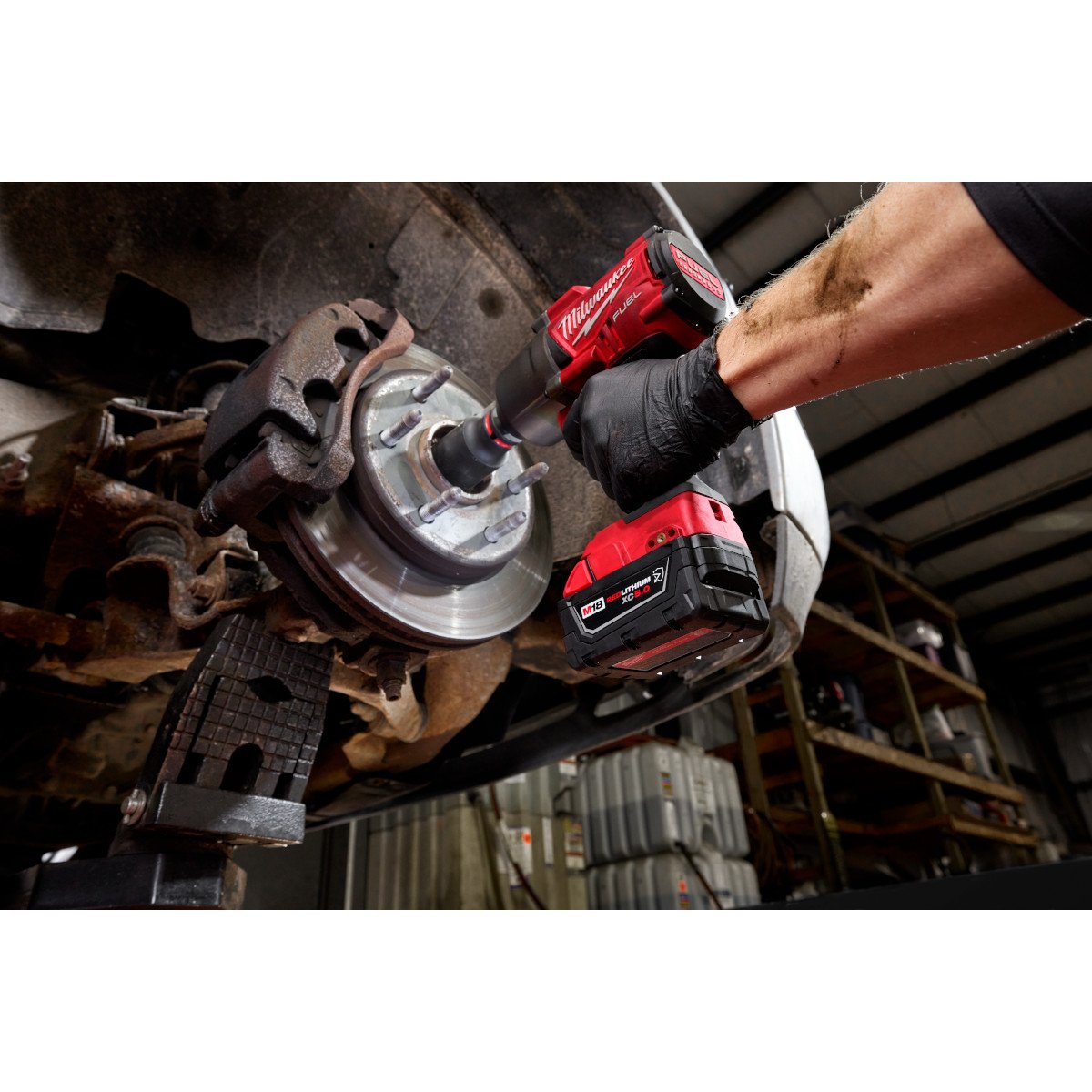 Milwaukee 48-11-1850R M18™ REDLITHIUM™ XC5.0 Resistant Battery - in use