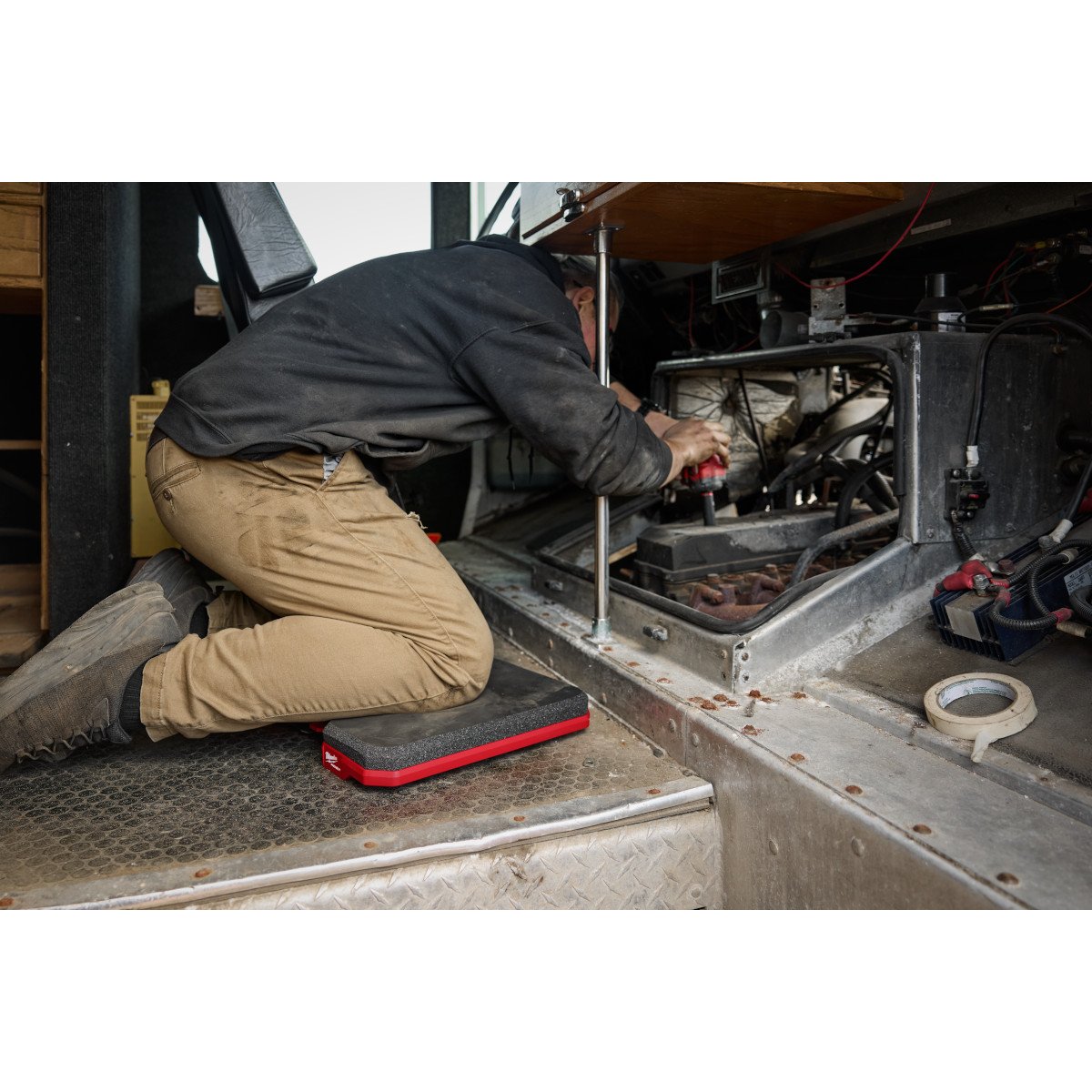 Milwaukee 48-73-6110 PACKOUT™ Kneeling Pad - in use