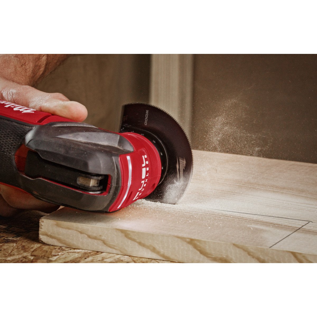 Milwaukee 49-25-1121 OPEN-LOK™ 3-1/2" HCS Wood Segmented Multi-Tool Blade - in use