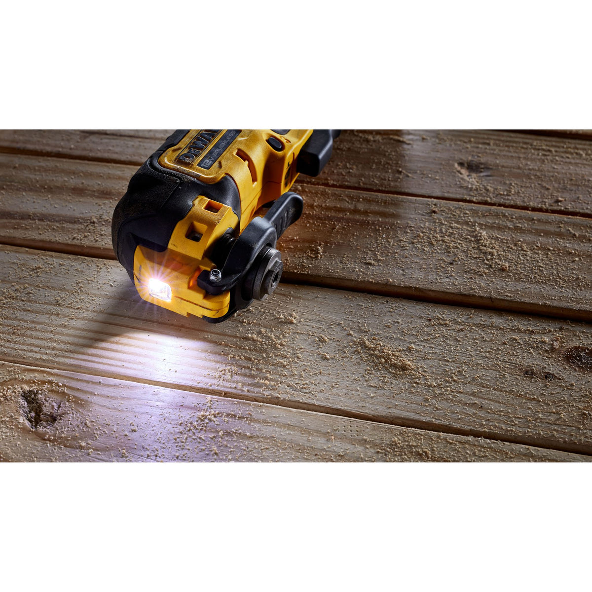 DEWALT DCS353B XTREME™ 12V MAX* Brushless Cordless Oscillating Tool (Tool Only) - detail close-up