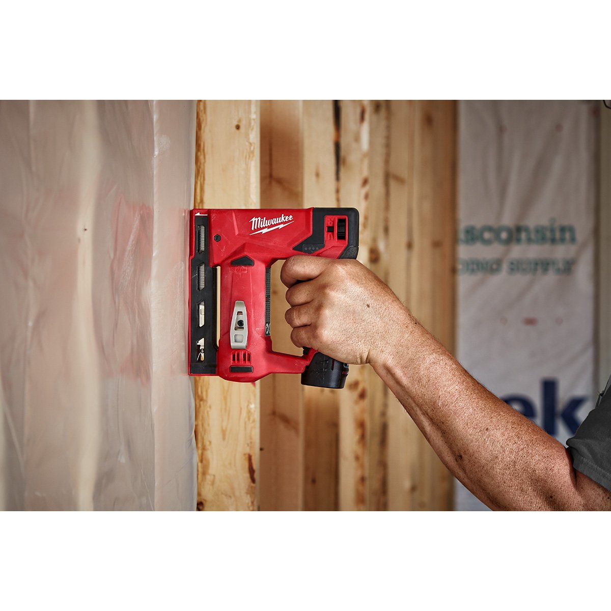 Milwaukee 2447-20 M12™ 3/8 in. Crown Stapler - in use