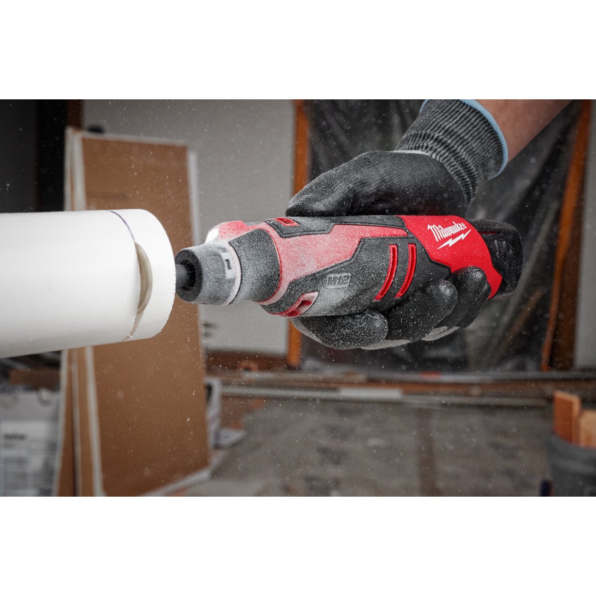 Milwaukee 2525-20 M12™ Brushless Rotary Tool - in use