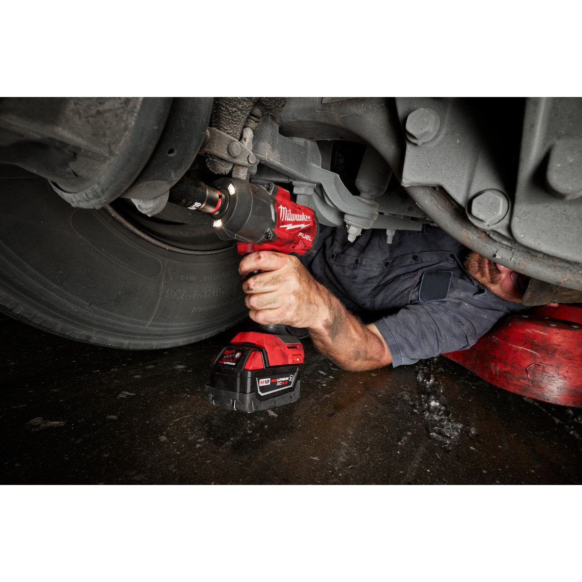 Milwaukee 2967-22 M18 FUEL™ 1/2" High Torque Impact wrench w/ Friction Ring Kit - in use