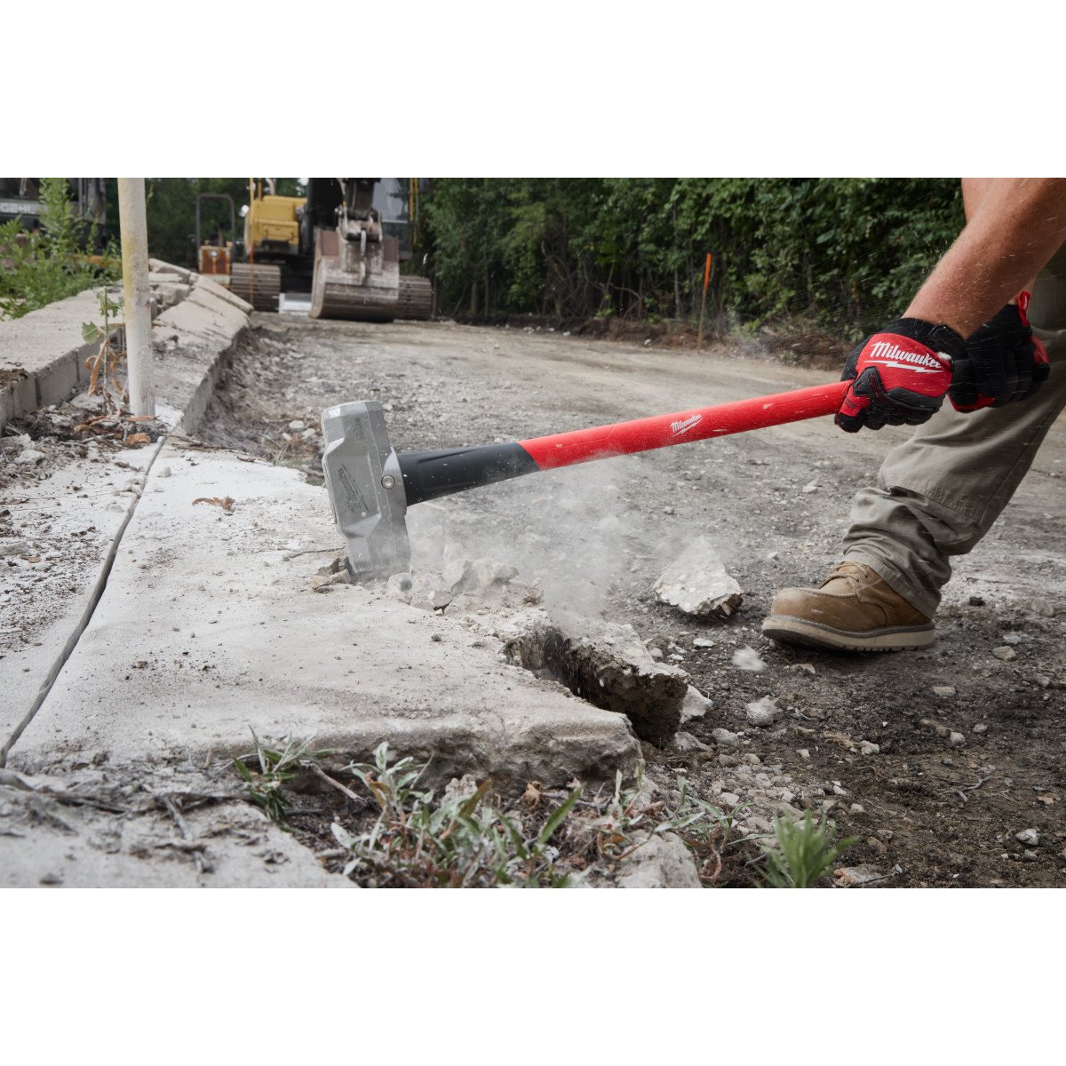 Milwaukee 48-22-9332 10lb Sledge Hammer with 36-Inch Fiberglass Handle - in use