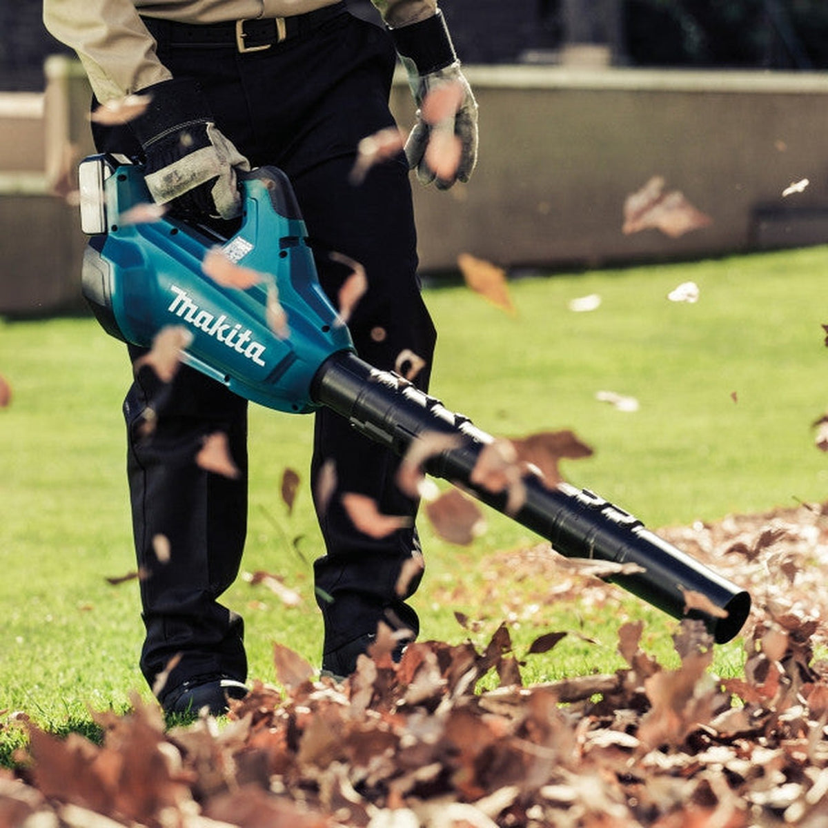 Makita DUB362PT2 36V(18Vx2) Lxt Brushless 473 CFM Blower, 5.0Ah x2Kit
