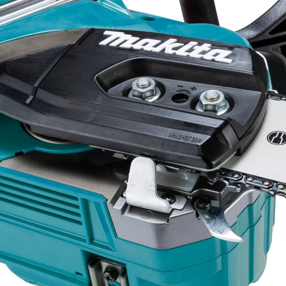 Makita UC030GE101 40Vmax XGT Brushless 20" Rear Handle Chainsaw, 8.0Ah Kit