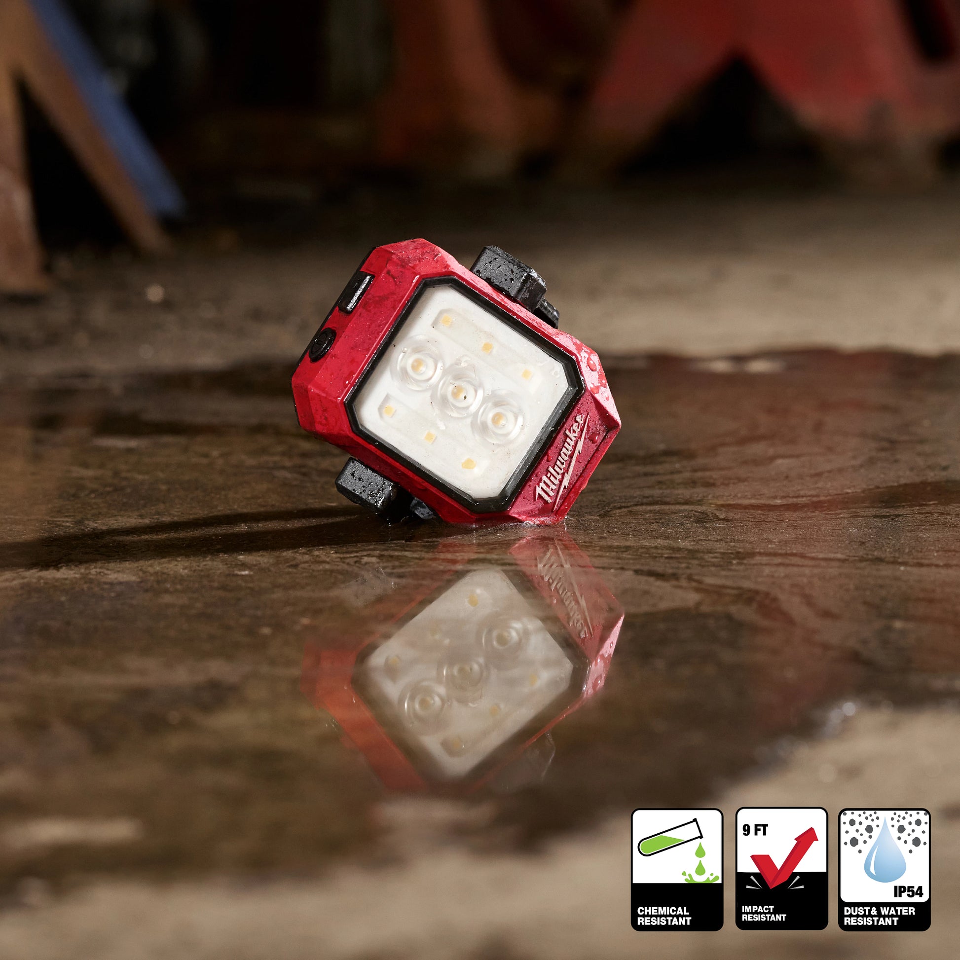 Rechargeable Pivoting Task Light