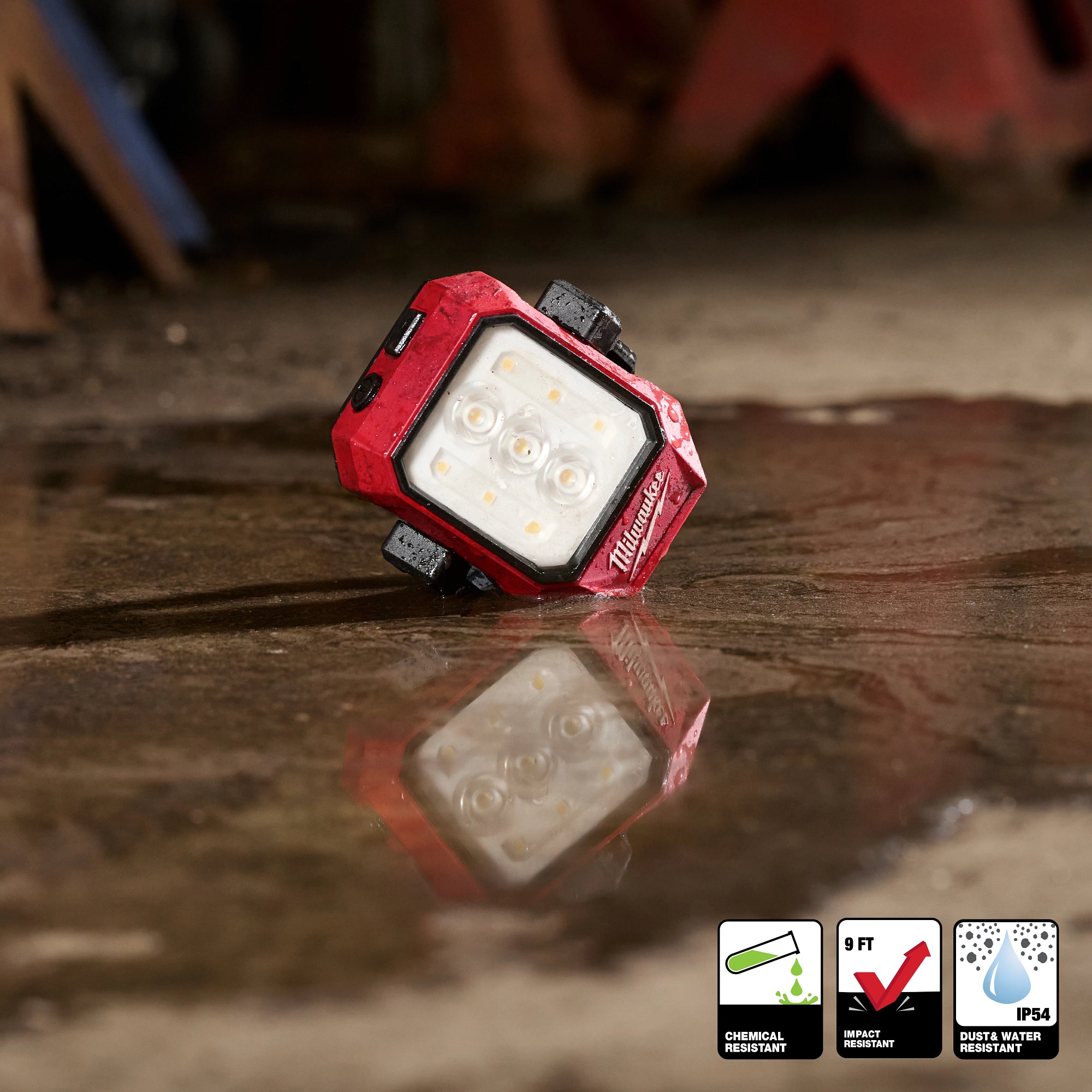 Rechargeable Pivoting Task Light