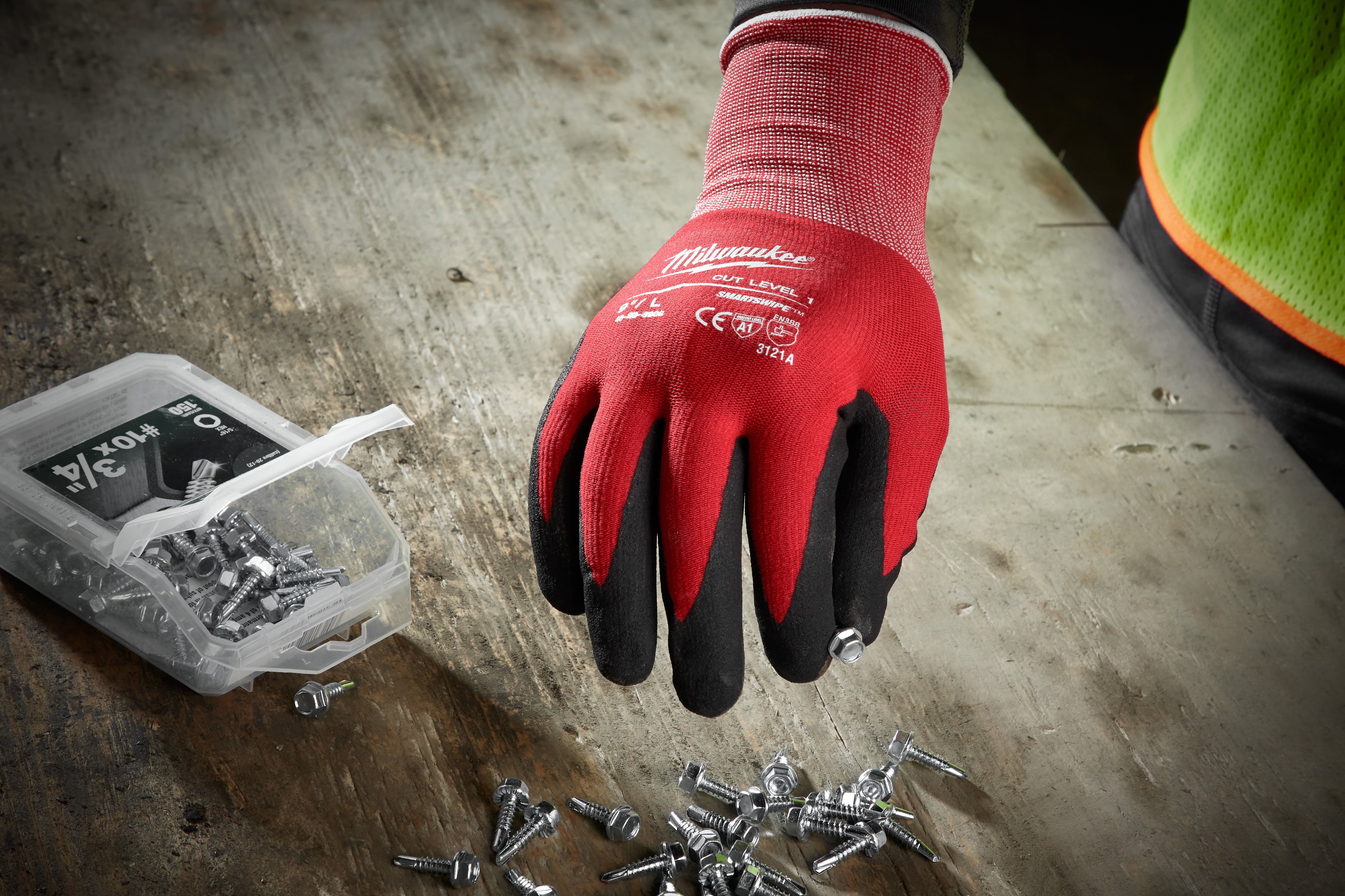 Milwaukee 48-22-8902B - Gants enduits de nitrile, niveau de protection 1, taille L