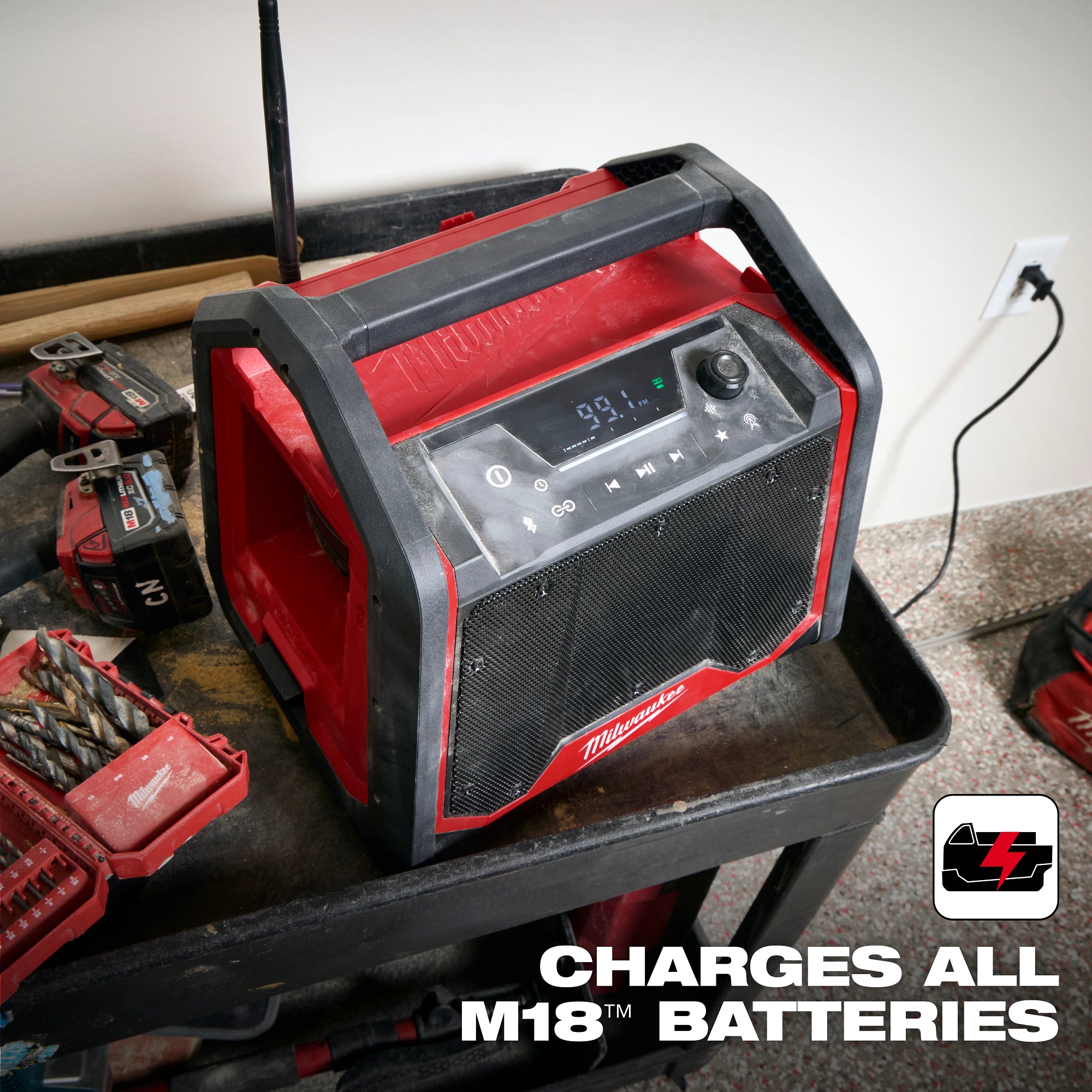 MILWAUKEE 2956-20 M18 BLUETOOTH® JOBSITE RADIO + CHARGER