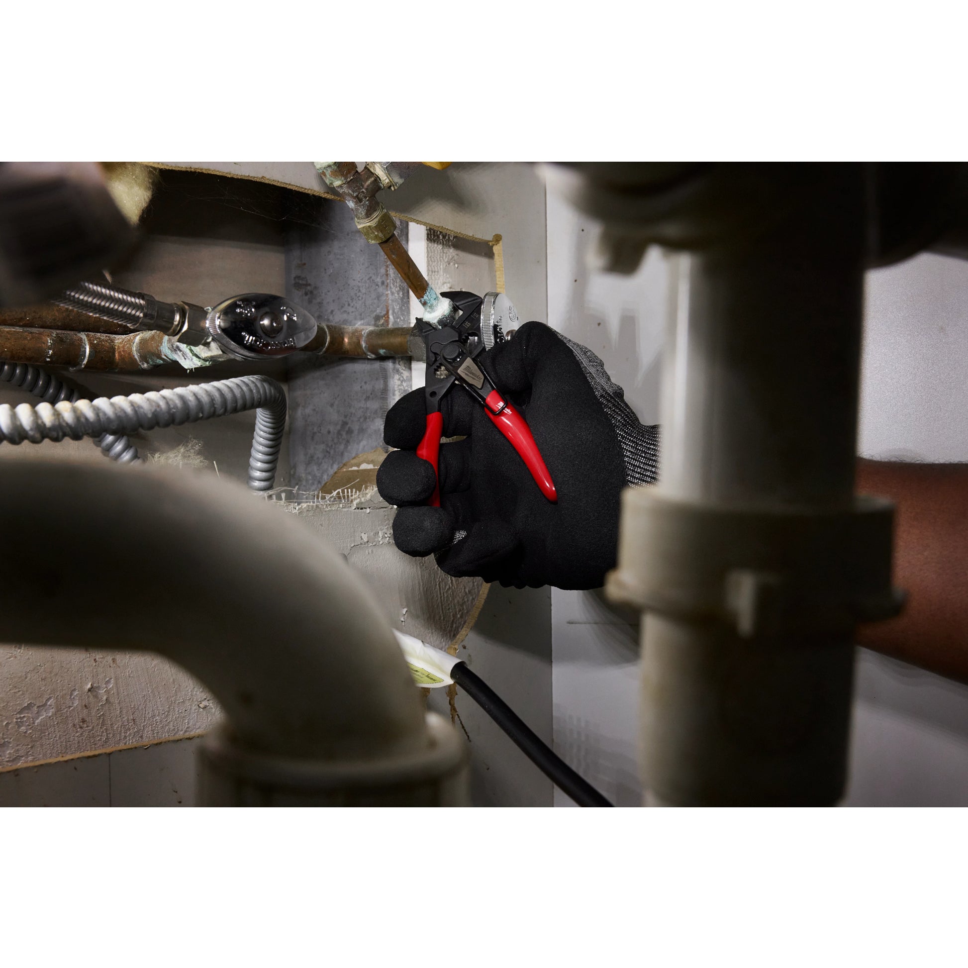 Milwaukee 48-22-6906 Back View showing Belt Clip