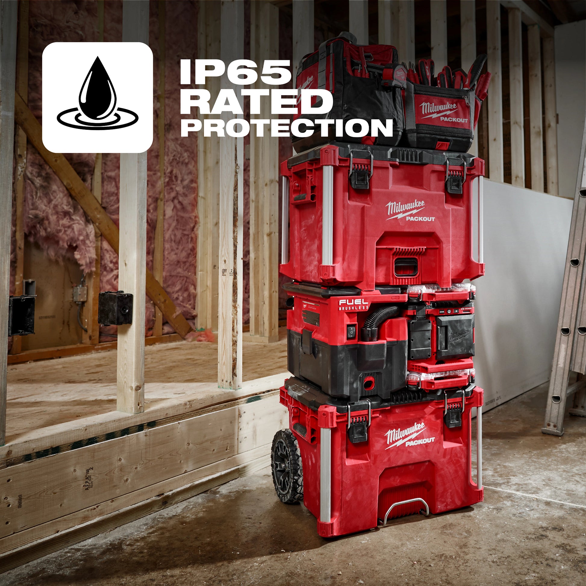 Milwaukee PACKOUT XL Tool Box - IP65 Rated Weather Seal
