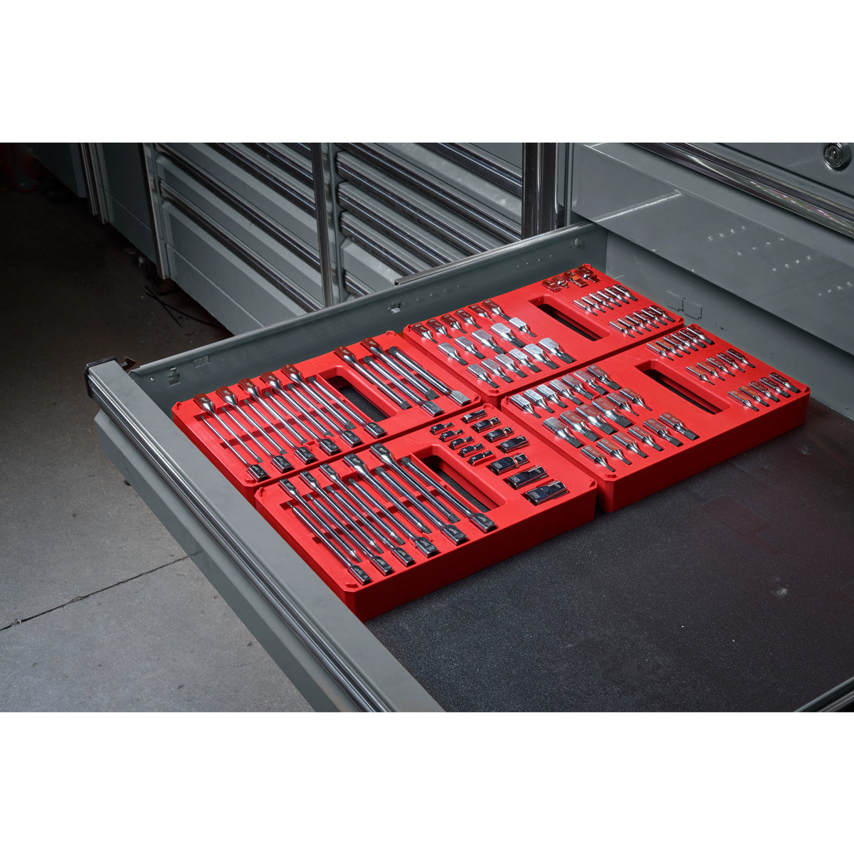 106pc 1/4", 3/8", and 1/2" Drive Bit Socket Set with PACKOUT™ Organizer