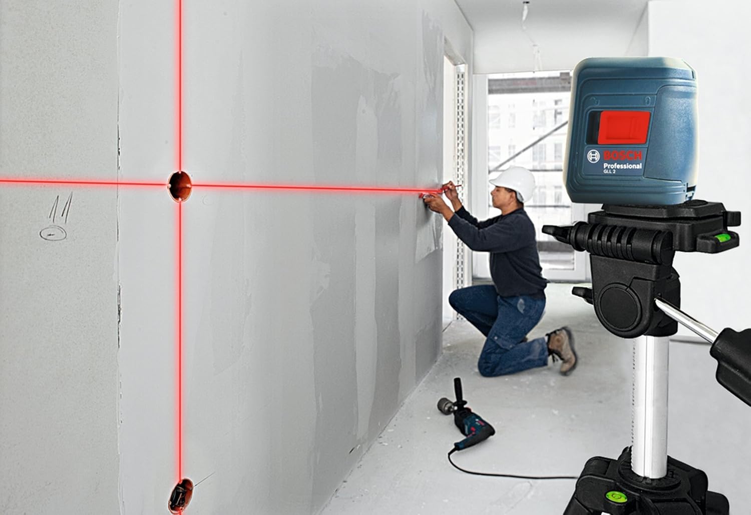 BOSCH GLL 2  -  Self-Leveling Cross-Line Laser - Wise Line Tools