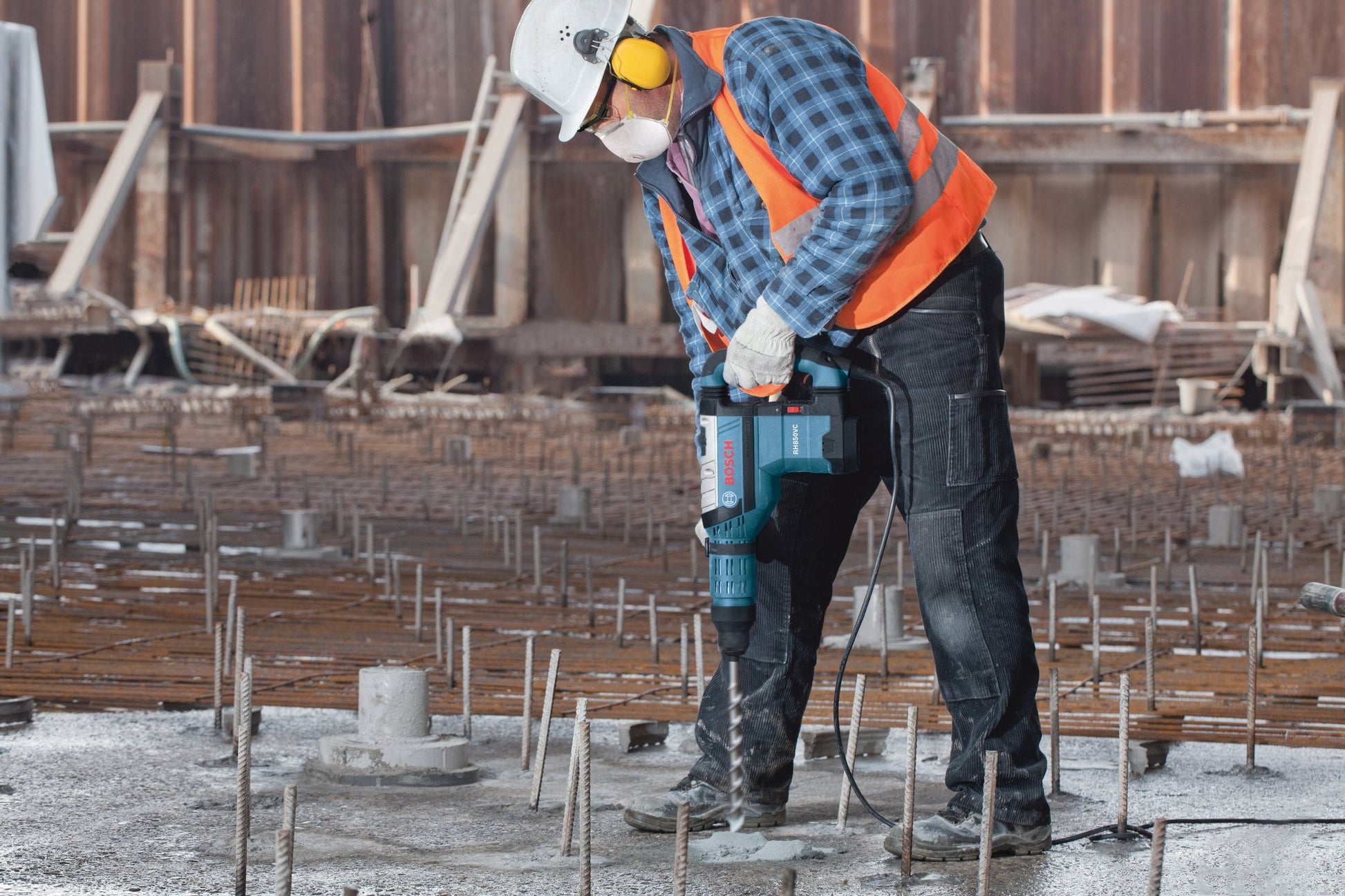 Bosch RH850VC  -  1-7/8 In. SDS-max® Rotary Hammer - Wise Line Tools