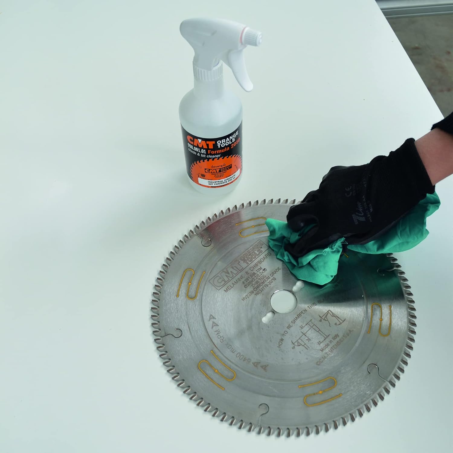 CMT-998.001.01 - FORMULA 2050 CLEANER (18 OZ.) - Wise Line Tools