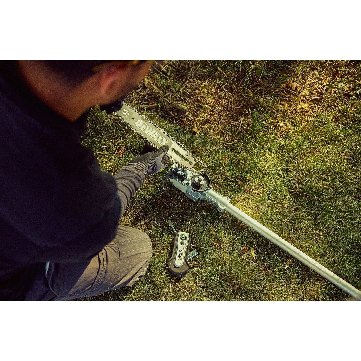 DCPS671B - DEWALT 60V Cordless Pole Saw, Telescoping (Bare Tool) - Wise Line Tools