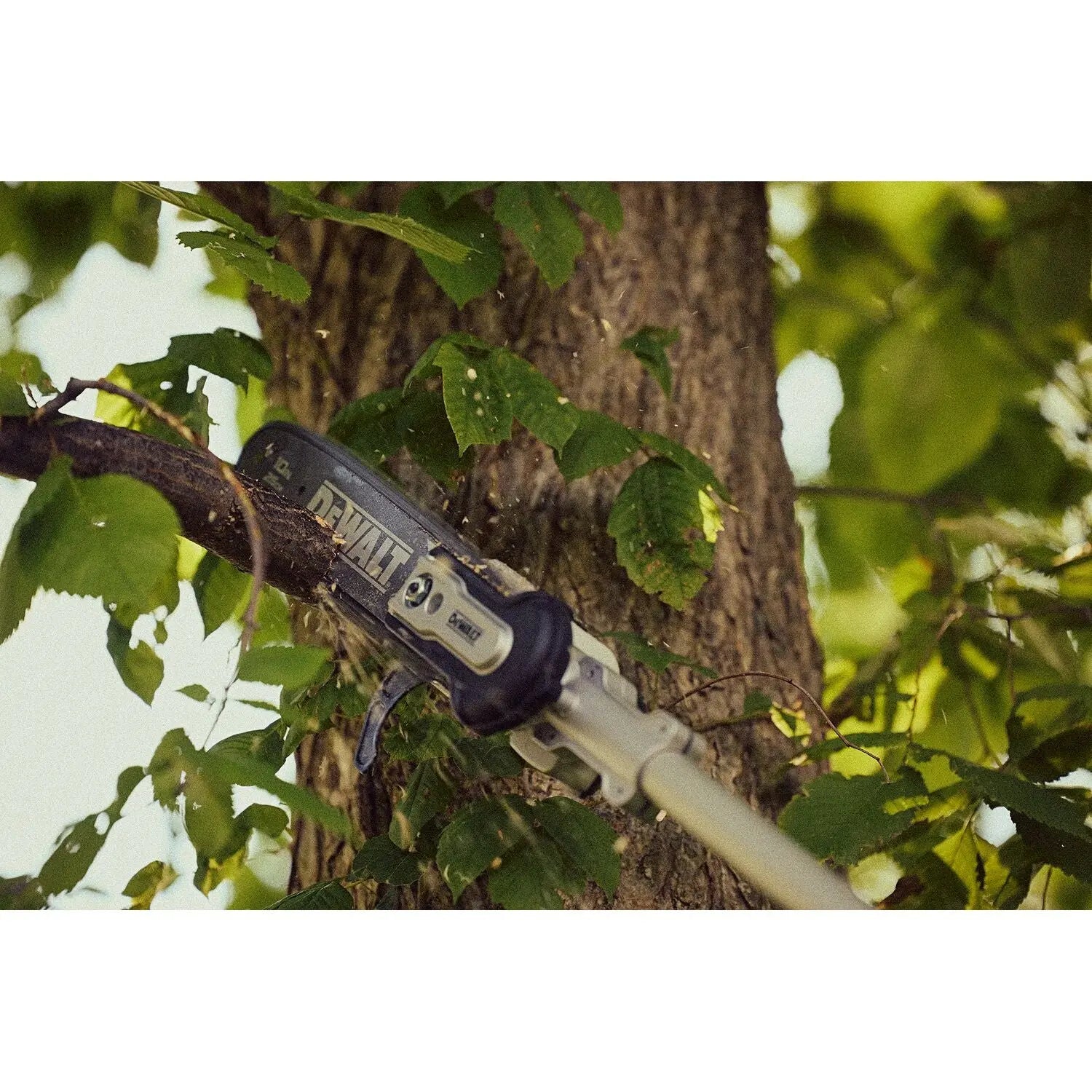 DCPS671B - DEWALT 60V Cordless Pole Saw, Telescoping (Bare Tool) - Wise Line Tools