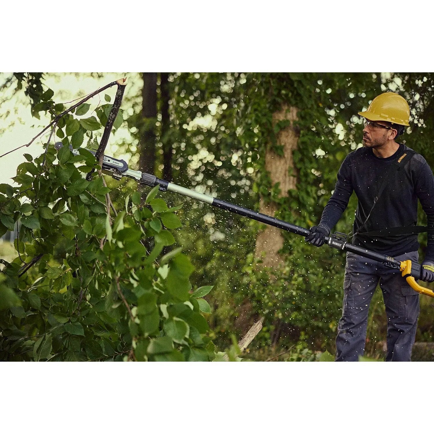 DCPS671X1 - DEWALT 60V Cordess Pole Saw Kit, Telescoping - Wise Line Tools