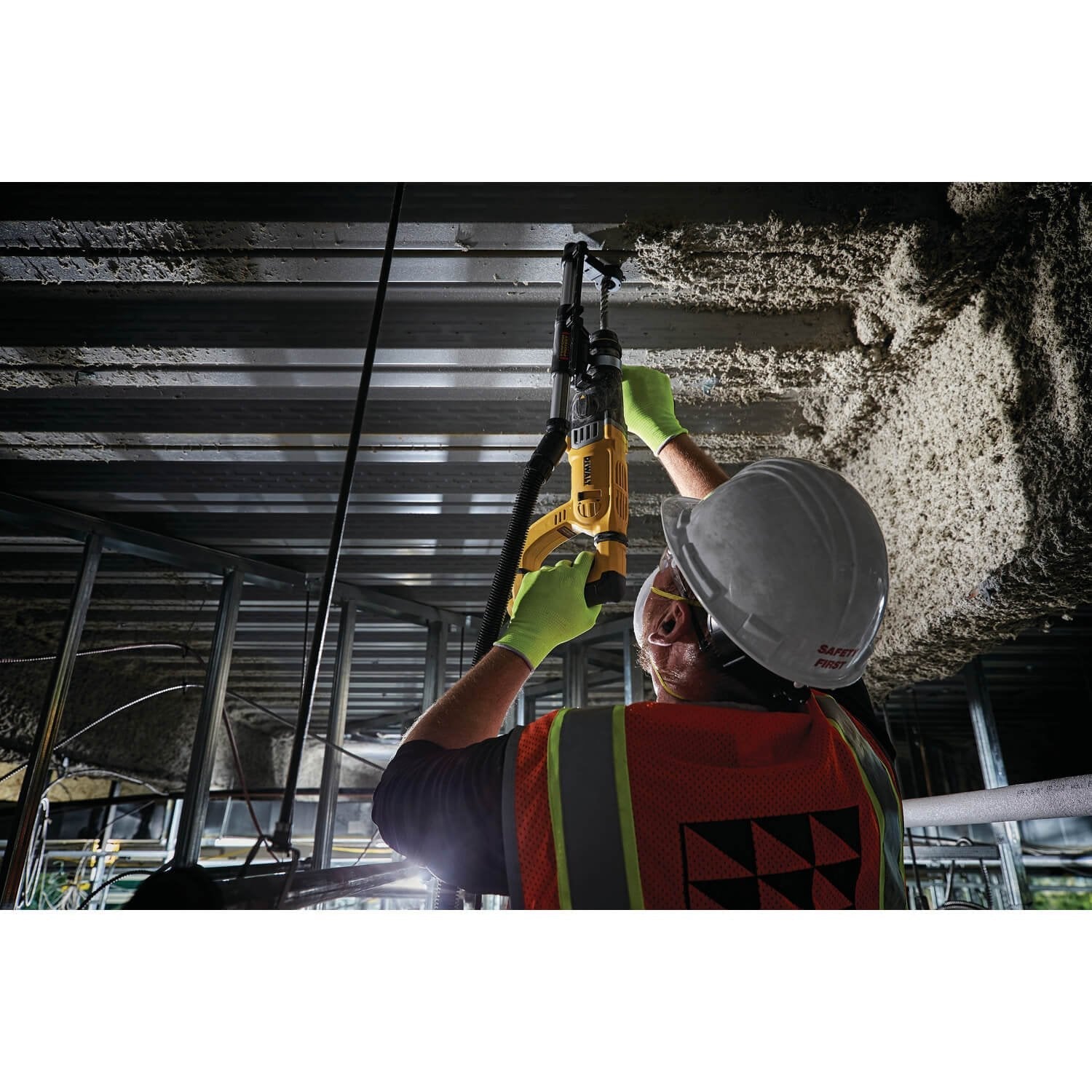 DEWALT D25263K-Rotary Hammer Drill Kit with Shocks, D-Handle, SDS, 1-1/8-Inch - Wise Line Tools