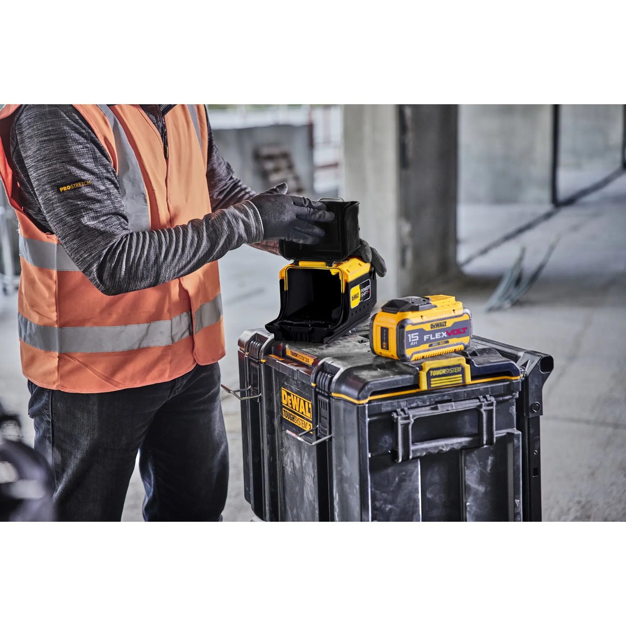 DEWALT DCAFVPS - POWERSHIFT to FLEXVOLT Adapter - Wise Line Tools