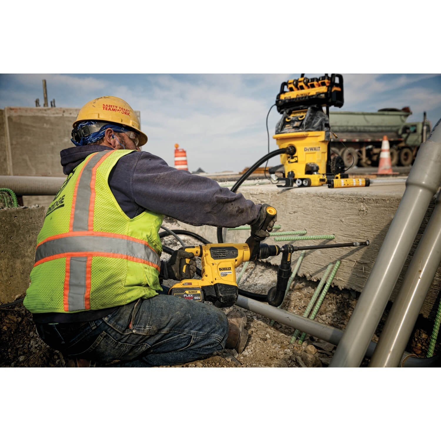 DEWALT DCB1800B-Flexvolt Power Station, Portable, Tool Only - Wise Line Tools