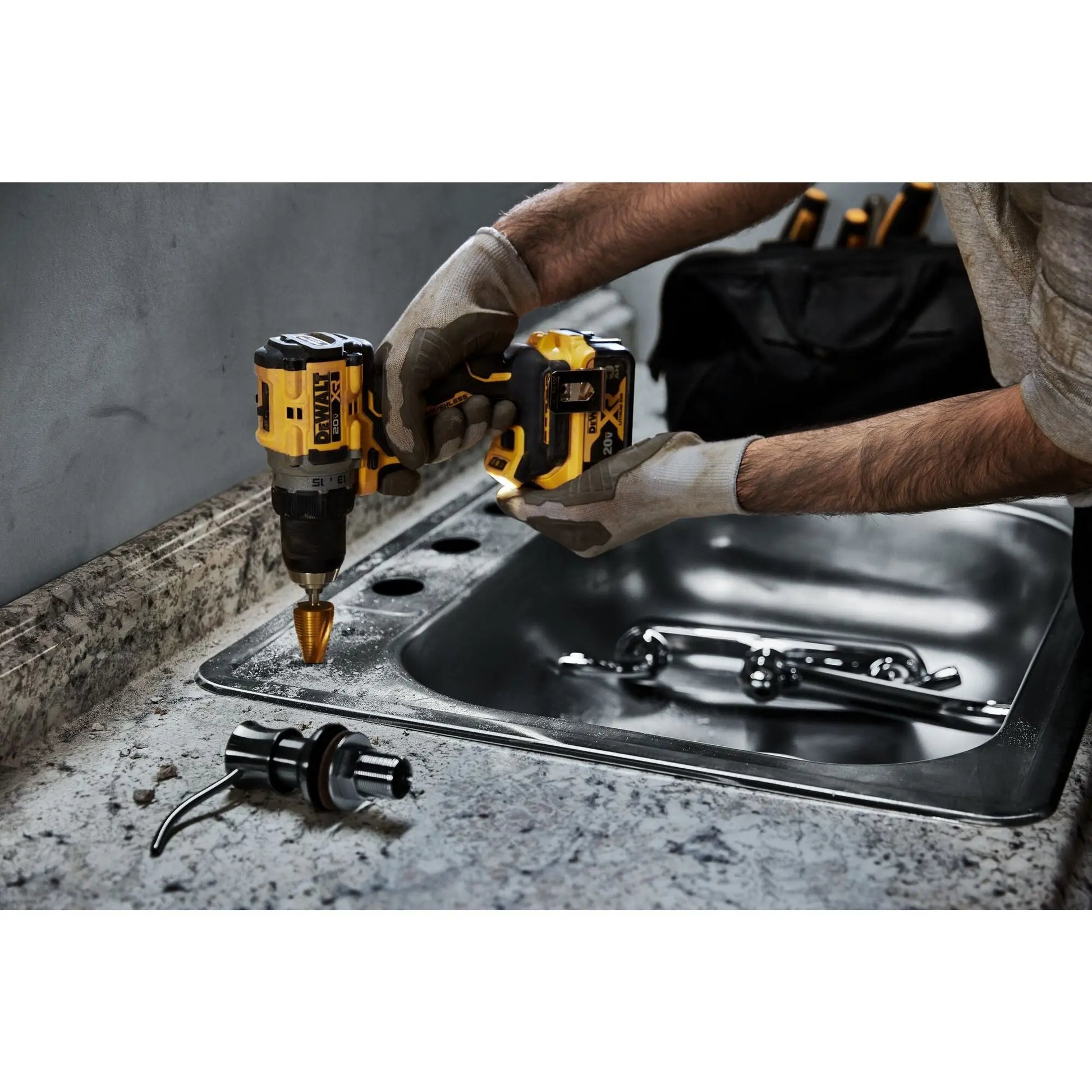 DEWALT DCD800B 20V MAX* XR® Brushless Cordless 1/2 in. Drill/Driver (Tool Only) - Wise Line Tools