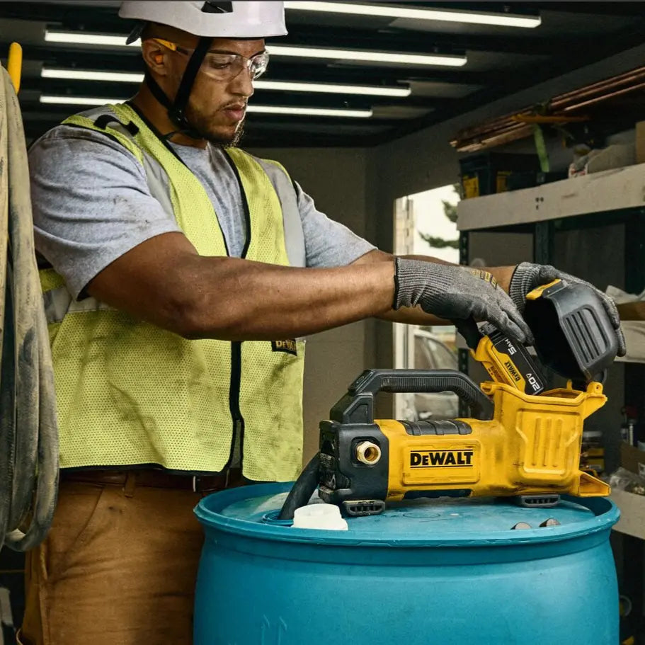 DEWALT DCE050B - 20V MAX Transfer Pump (Tool Only) DEWALT