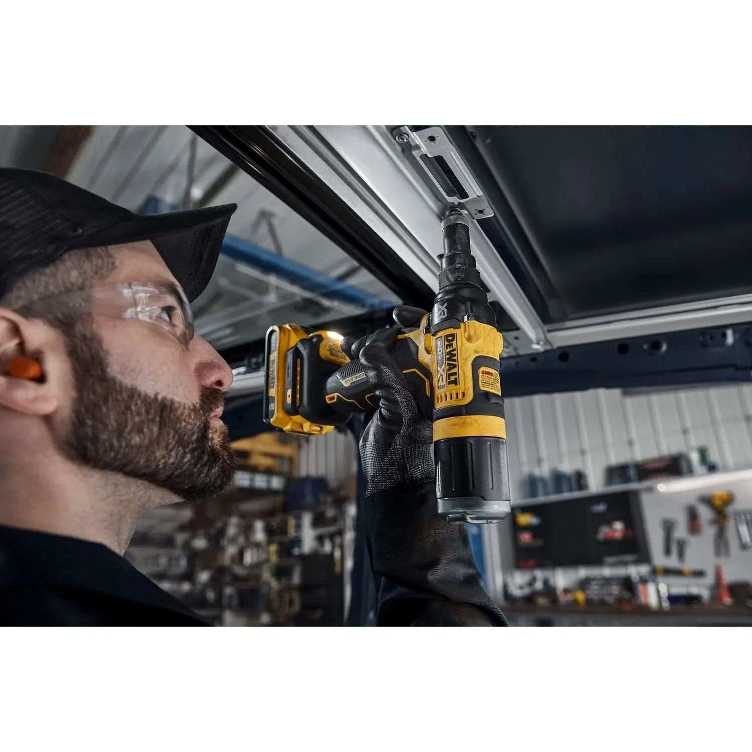 DEWALT DCF403D1-20V MAX* XR Brushless Cordless 3/16" Rivet Tool Kit - Wise Line Tools