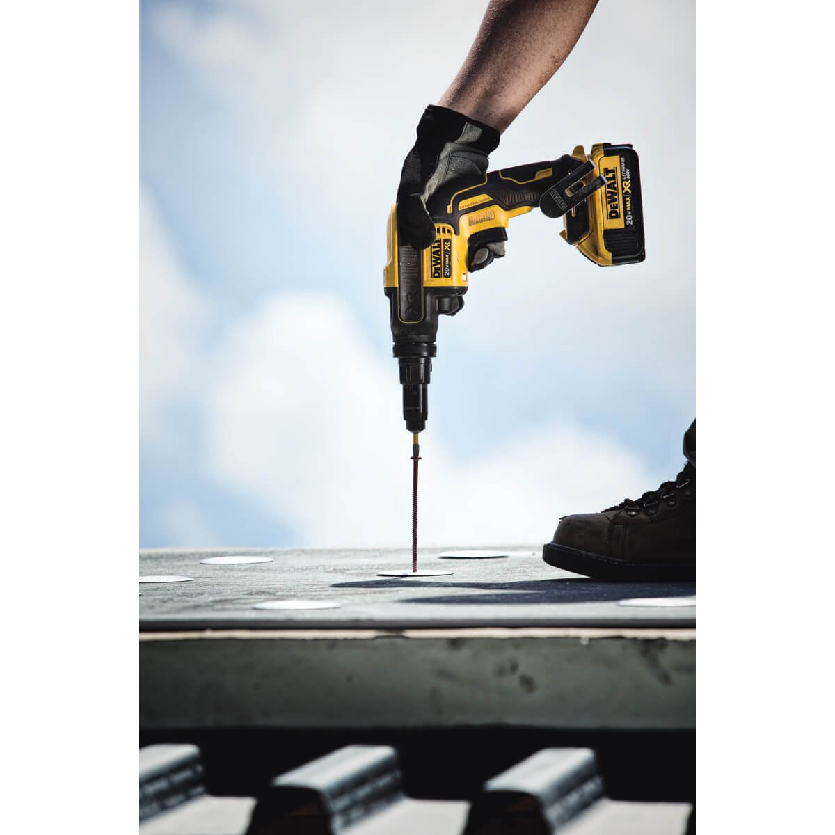 DEWALT DCF622B-20V MAX** XR Versa-Clutch Adjustable Torque Screwgun (Tool Only) - Wise Line Tools