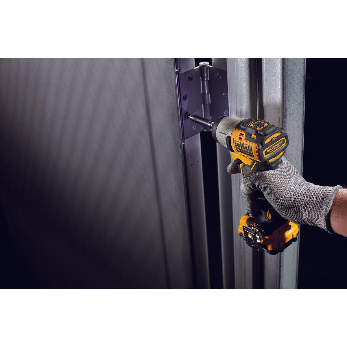 DEWALT DCF801F2 - XTREME™ 12V MAX* BRUSHLESS 1/4 IN. CORDLESS IMPACT DRIVER KIT - Wise Line Tools