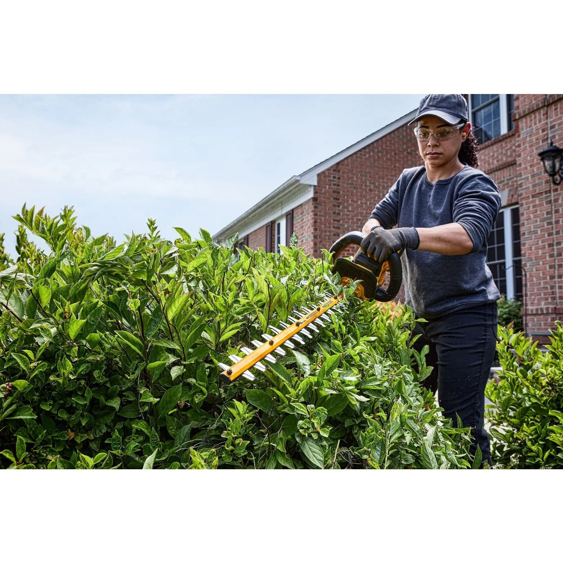 DEWALT DCHT870B-60V Hedge Trimmer Bare - Wise Line Tools