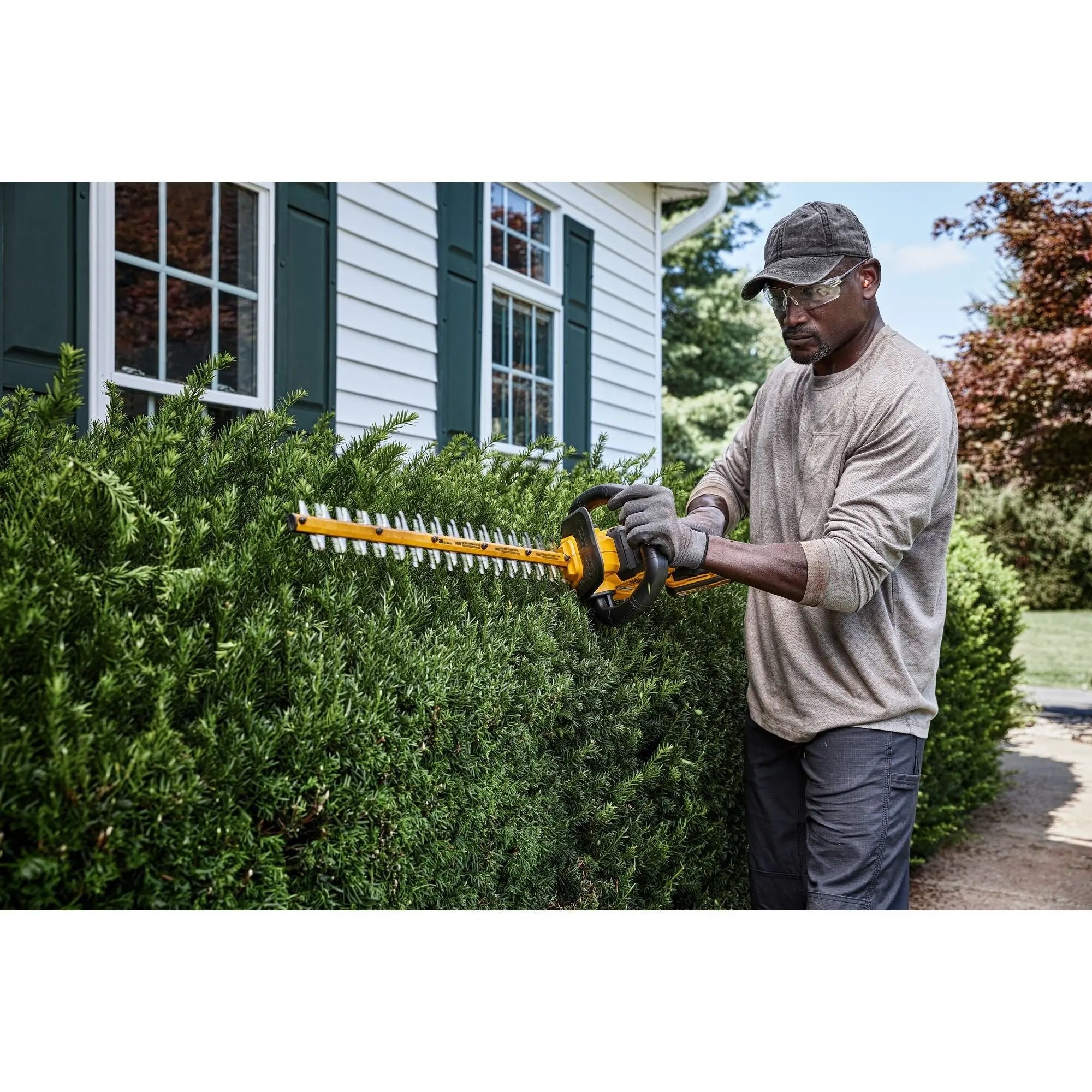 DEWALT DCHT870T1-60V Hedge Trimmer W/ 2Ah Battery - Wise Line Tools