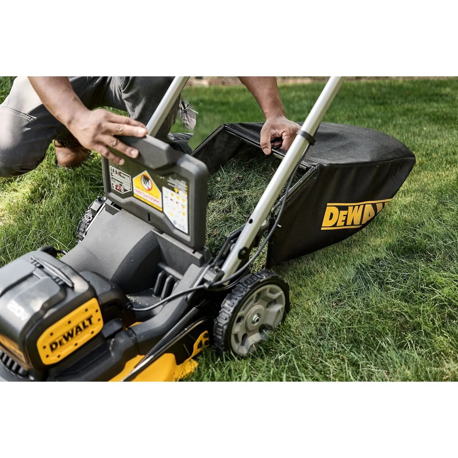 DEWALT DCMWSP256U2-CA -  2X20V* MAX XR® Cordless RWD, Self-Propelled Mower Kit