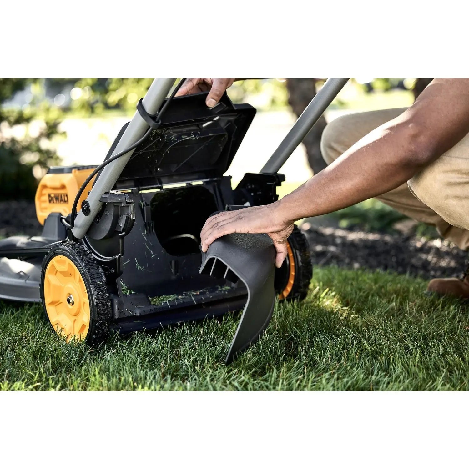 DEWALT DCMWSP256U2-CA -  2X20V* MAX XR® Cordless RWD, Self-Propelled Mower Kit