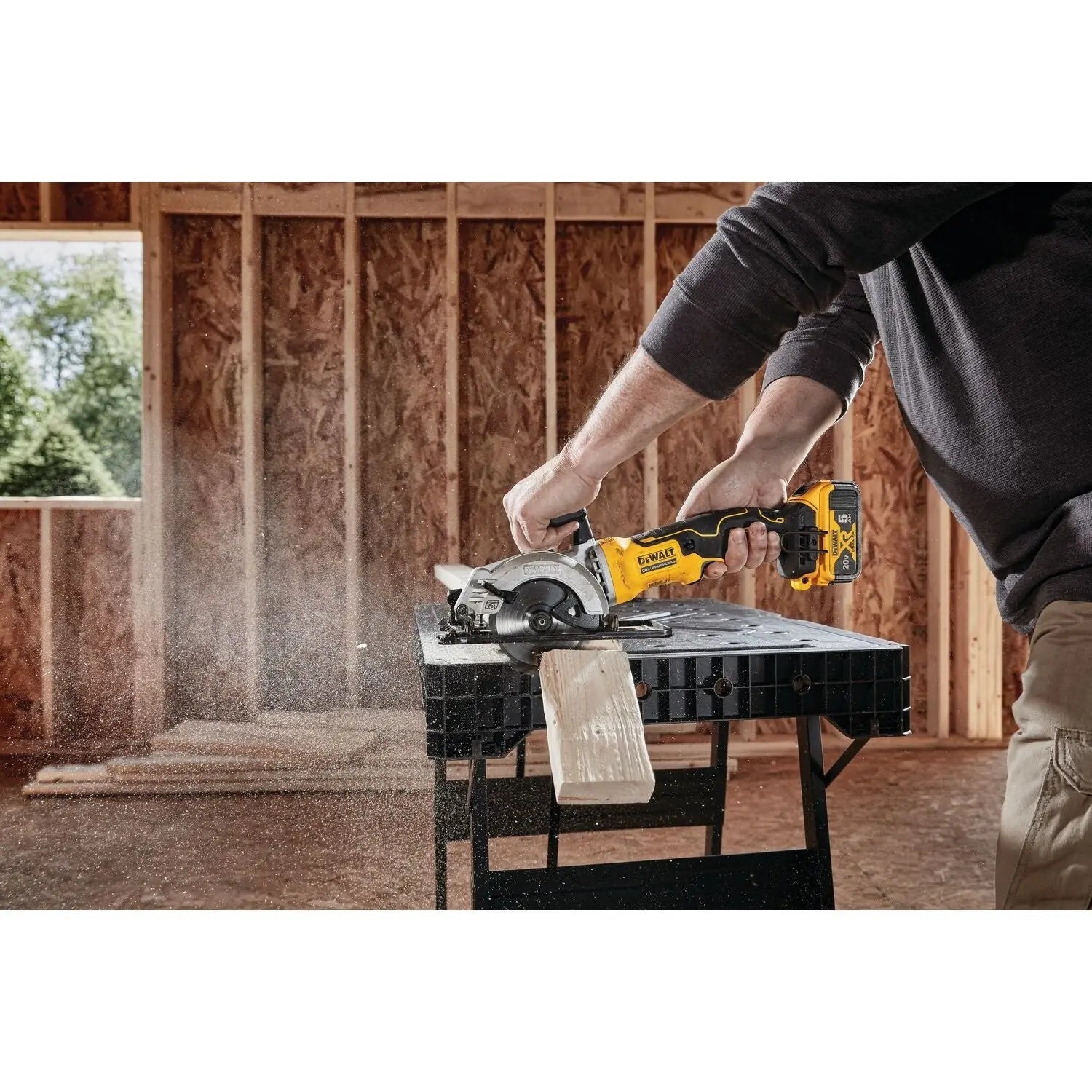 DEWALT DCS571P1-20V Max 4-1/2In Cordless Circular Saw - Wise Line Tools