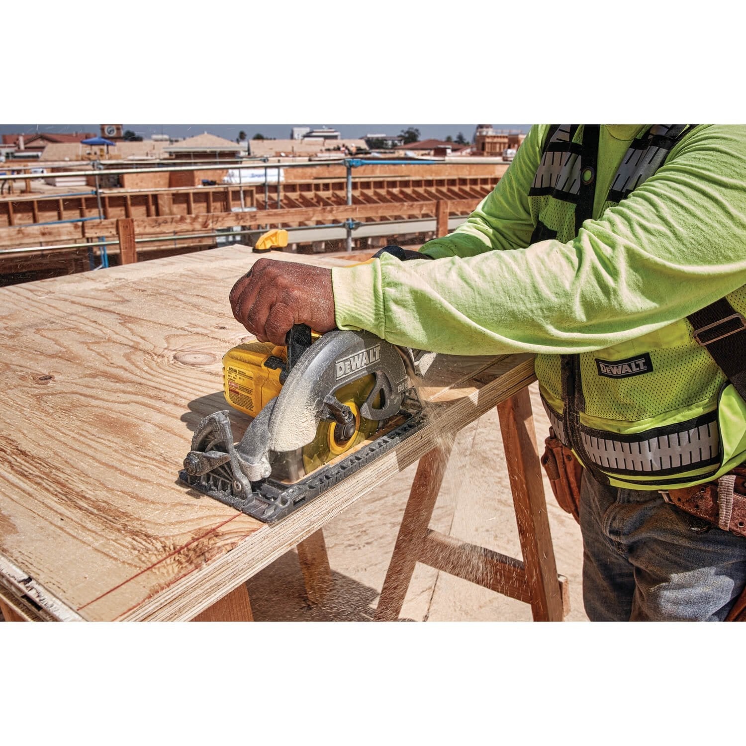 DEWALT DCS577X1 FLEXVOLT® 60V MAX* 7-1/4 IN. CORDLESS WORM DRIVE STYLE SAW (9.0A - Wise Line Tools