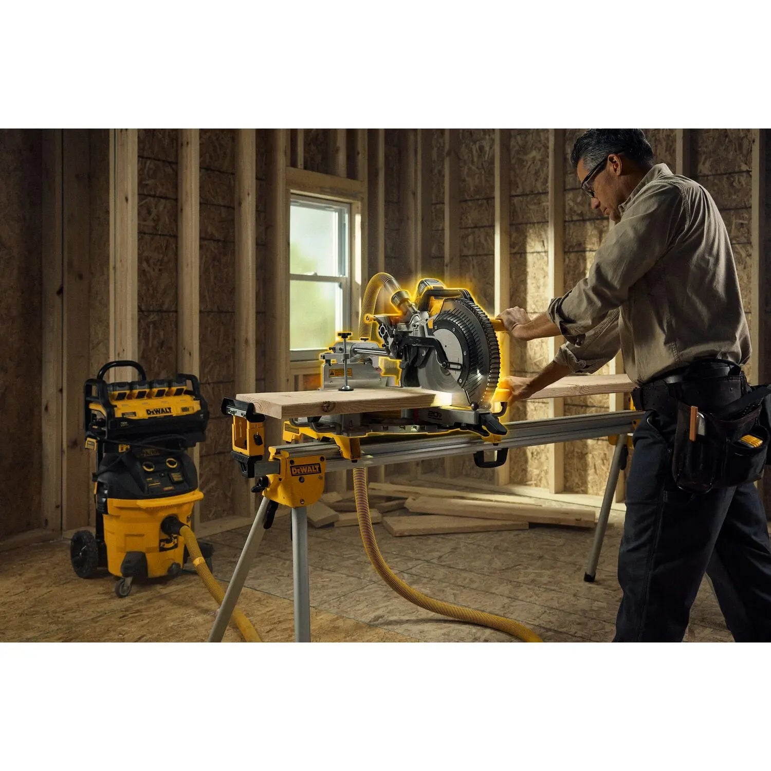 DEWALT DCS785B - 20V MAX XR® 12 in. Double Bevel Sliding Miter Saw (Tool Only) DEWALT