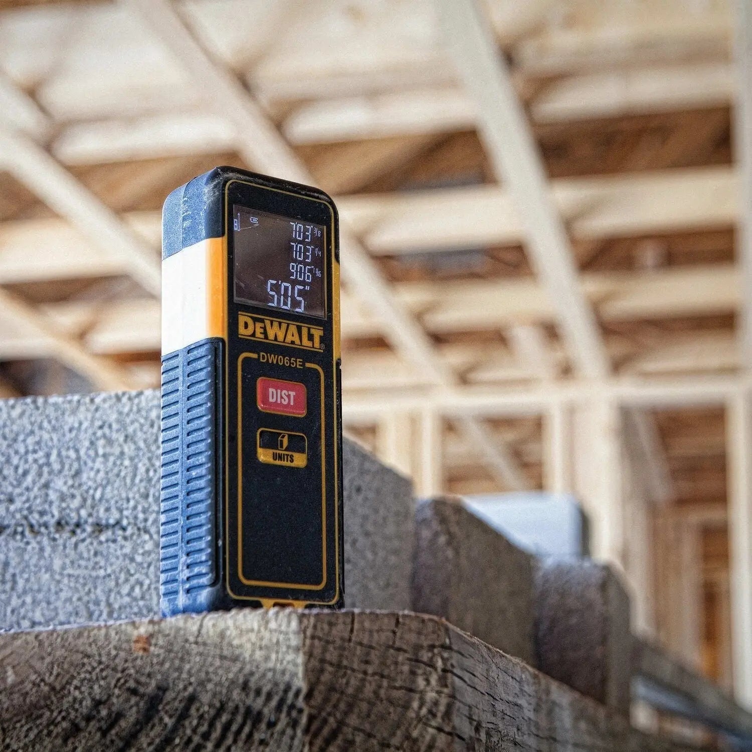 DEWALT DW065E-Laser Distance Measure - Wise Line Tools