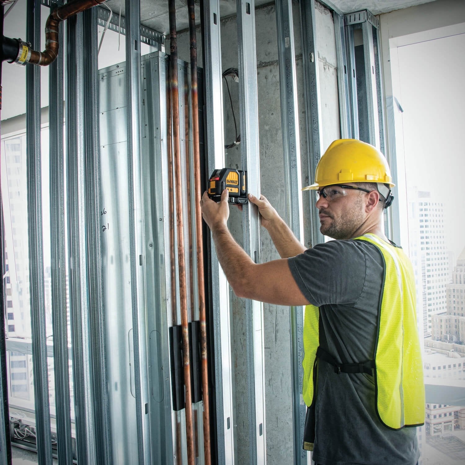 DEWALT DW088LR-12V Max Cross Line Laser, Red - Wise Line Tools