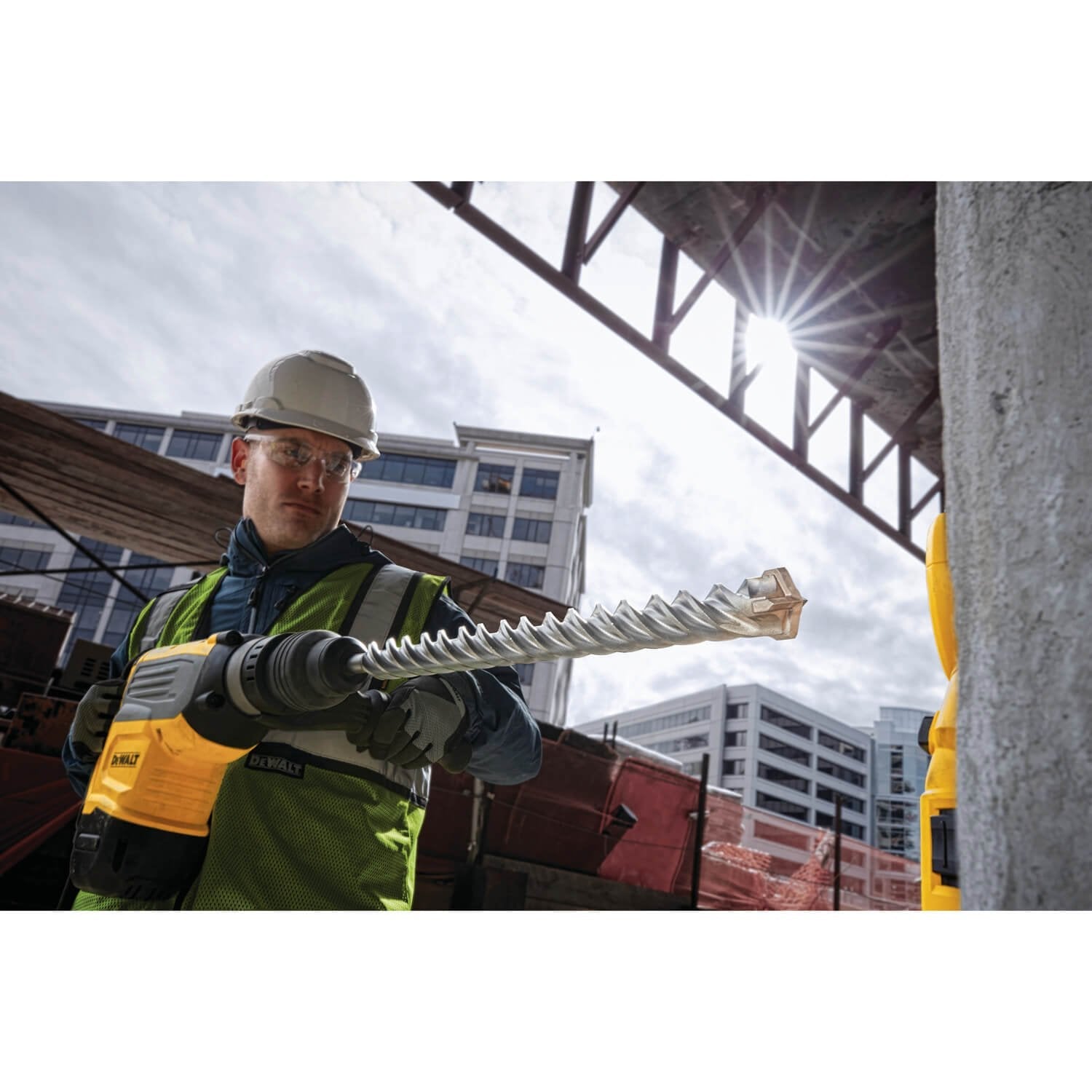 DEWALT DW5861-1-9/16-Inch By 18-Inch By 22-1/2-Inch 4-Cutter SDS Max Rotary Hammer Bit - Wise Line Tools