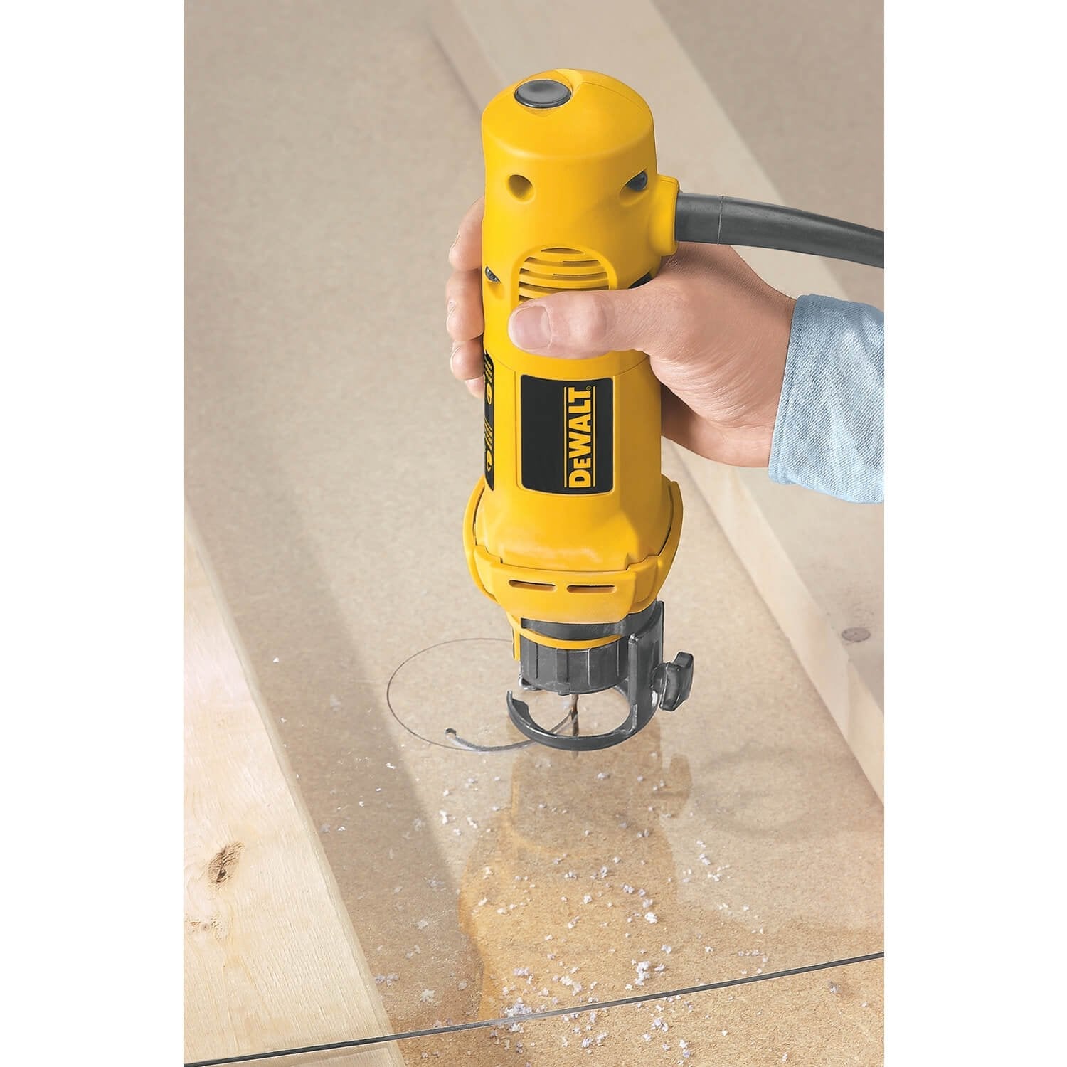 DEWALT DW660-Rotary Saw, 1/8-Inch And 1/4-Inch Collets, 5-Amp DEWALT